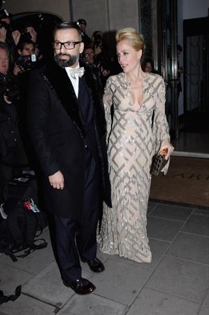 Gillian Anderson  Harper’s Bazaar Women of the Year Awards in London - October 31, 2012 