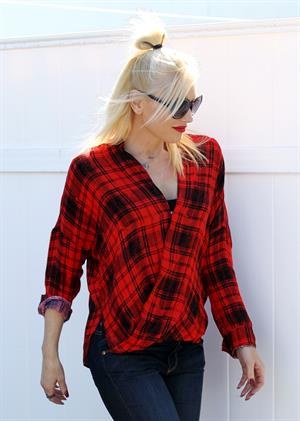 Gwen Stefani in Malibu 10/19/13  