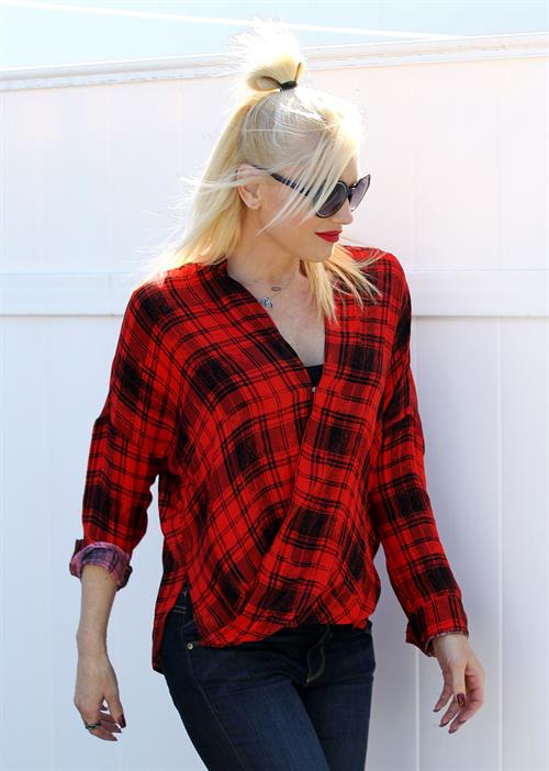 Gwen Stefani in Malibu 10/19/13  