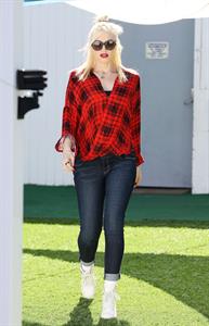 Gwen Stefani in Malibu 10/19/13  