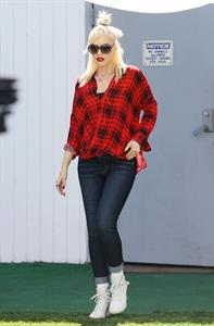 Gwen Stefani in Malibu 10/19/13  