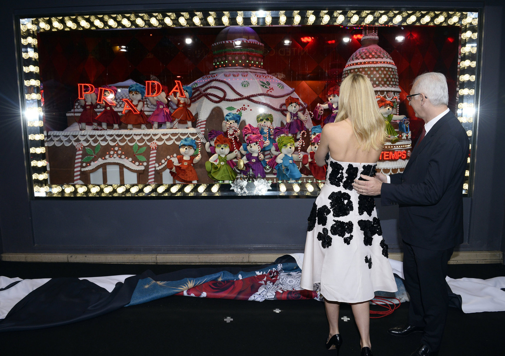 Gwyneth Paltrow Pictures Gwyneth Paltrow Printemps Christmas Decorations Inauguration In Paris -- Nov. 7, 2013