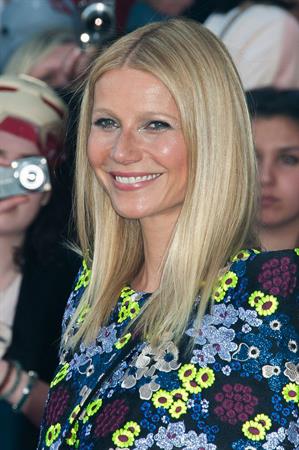 Gwyneth Paltrow attends the premiere of Iron Man 3 in Paris (14.04.2013) 