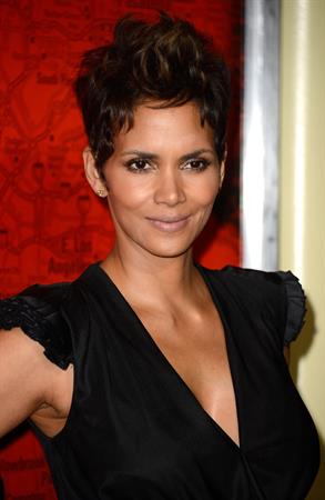 Halle Berry  The Call  Hollywood premiere 3/5/13  