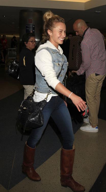 Hayden Panettiere arriving at LAX Airport and signing autographs on May 29, 2013