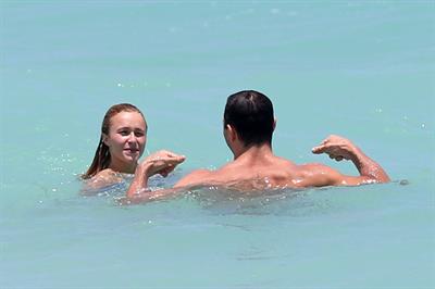 Hayden Panettiere 53Bikini candis at Miami Beach 12.05.13 