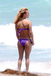 Hayden Panettiere 53Bikini candis at Miami Beach 12.05.13 