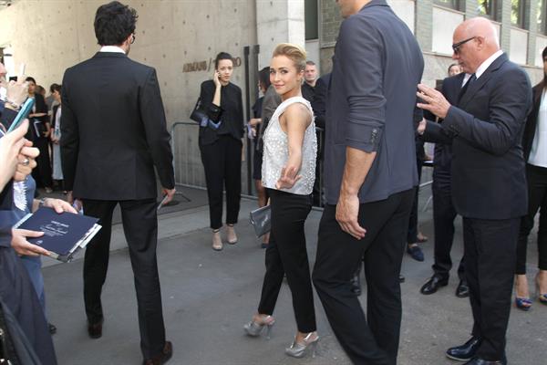 Hayden Panettiere arrives at the Giorgio Armani Fashion Show in Milan on June 25, 2013