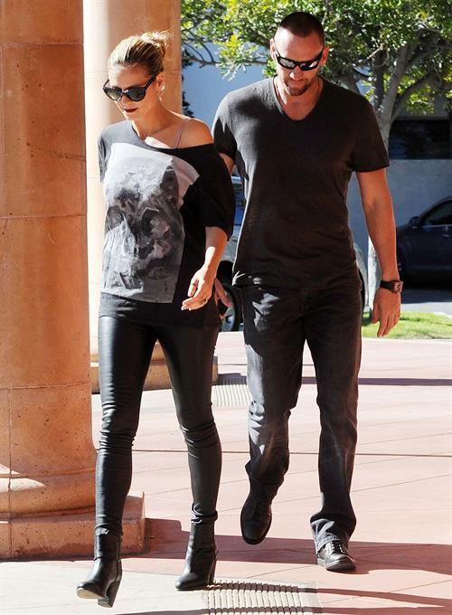 Heidi Klum Grocery shopping in Brentwood