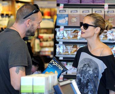 Heidi Klum Grocery shopping in Brentwood