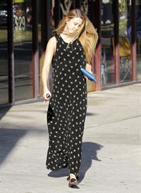 Whitney Port Running errands in Brentwood (October 13, 2012) 