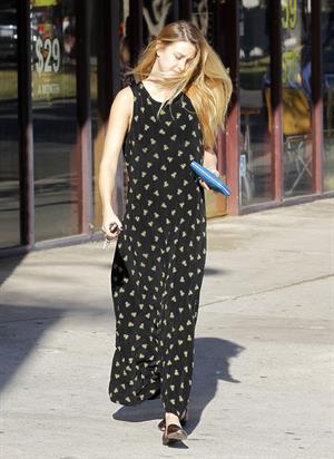 Whitney Port Running errands in Brentwood (October 13, 2012) 
