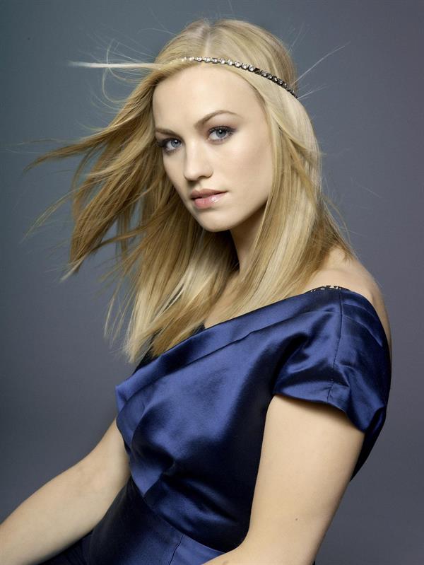 Yvonne Strahovski - Michaela Rosatto Photoshoot 2008 For InStyle