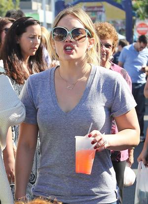 Hilary Duff – Farmers Market in Studio City 11/10/13  