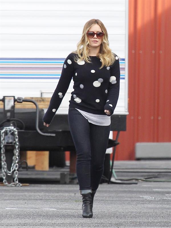 Hilary Duff - Spotted on the set for Raising Hope in Chatsworth on January 29, 2013