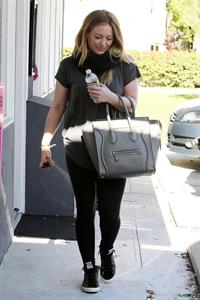 Hilary Duff – leaving pilates class in LA 1/15/13  
