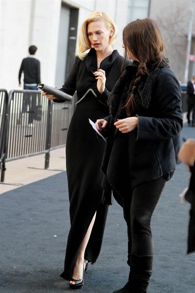 January Jones Metropolitan Opera Gala Premiere of Manon in New York on March 26, 2012 