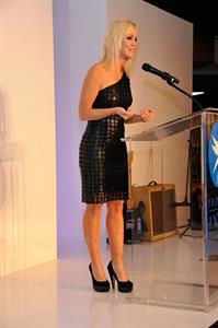 Jennie Garth Opening Night Of Project Angel Food's Divine Design 2012 (Nov 29, 2012) 