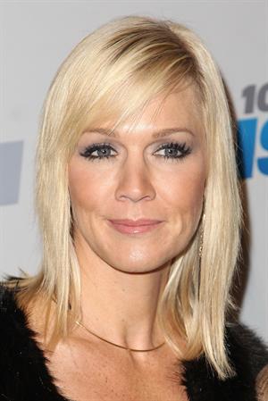Jennie Garth KIIS FM's Jingle Ball 2012 - Night 1 (Dec 1, 2012) 