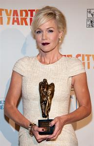 Jennie Garth Inner-City Arts Gala (Oct 17, 2012) 
