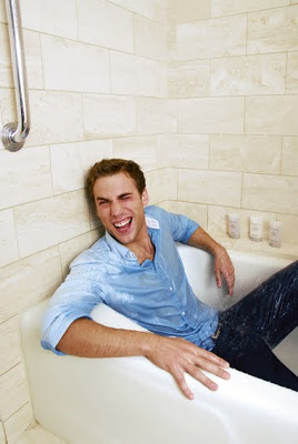 Dustin Milligan