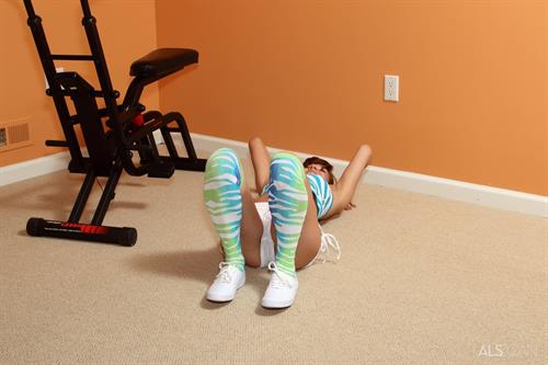 Alaura Lee nude in Post Workout Stretch