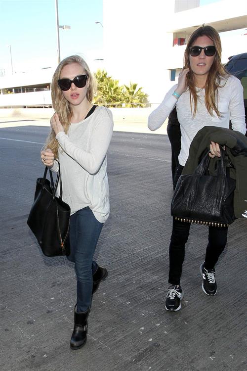 Jennifer Carpenter arrives at LAX to catch a flight out of town - January 21, 2013 