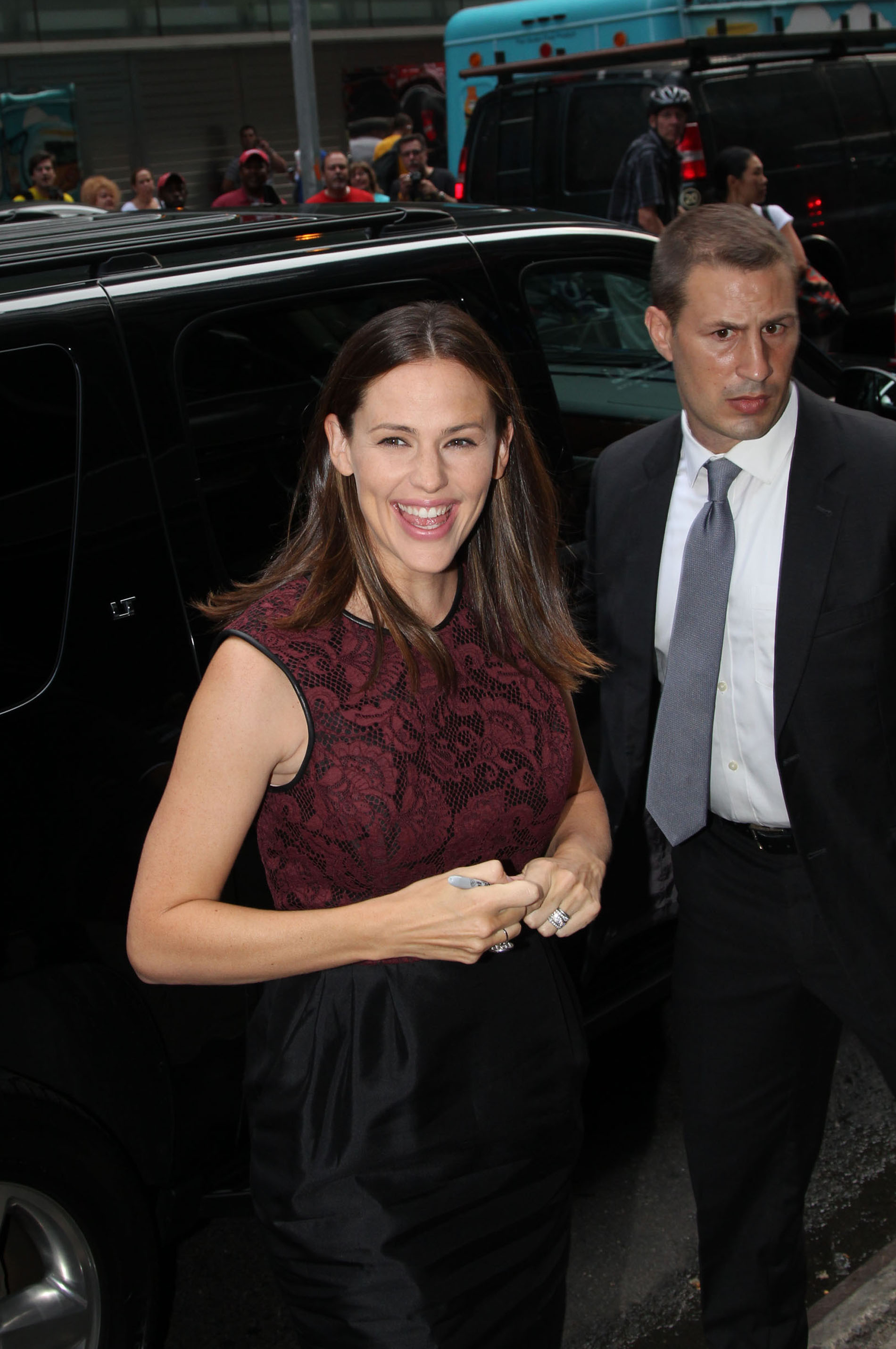 Jennifer Garner arrives at Good Morning America in NYC (Aug 15 2012)