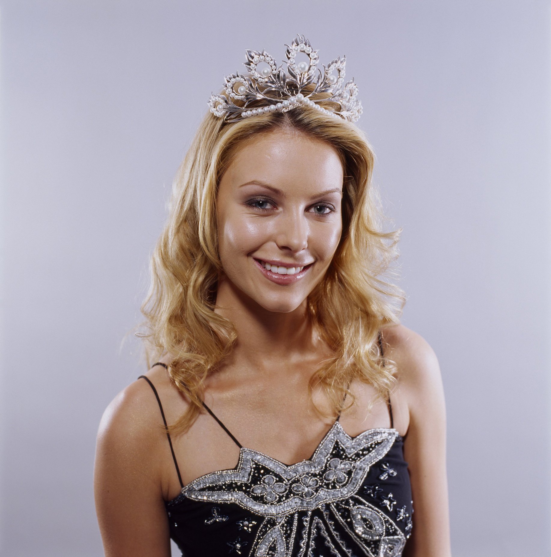 Jennifer Hawkins Pictures Jennifer Hawkins at Tom Holland Photoshoots