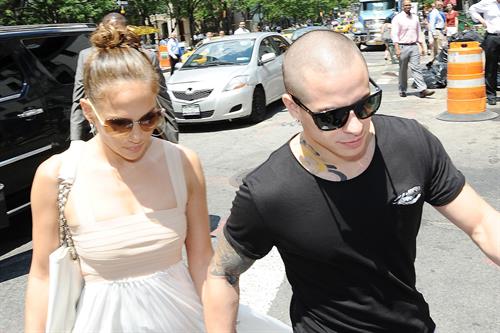 Jennifer Lopez dinner at Bubbys in New York City on July 24, 2012