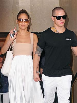 Jennifer Lopez dinner at Bubbys in New York City on July 24, 2012