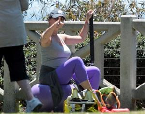 Jennifer Love Hewitt Jennifer Love Hewitt doing a yoga session in Santa Monica August 8, 2013  