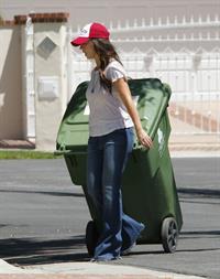 Jennifer Love Hewitt - brings in her trash can and checks her mail outside her house June 28, 2012