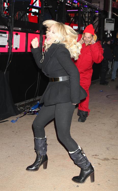 Jenny McCarthy New Year's Eve 2013 at Times Square in NYC 12/31/12 