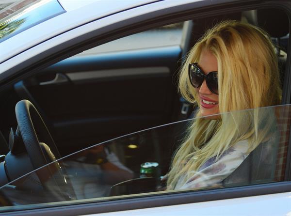 Jessica Simpson leaves Mickey Fine Pharmacy after a Dr's visit in Beverly Hills 