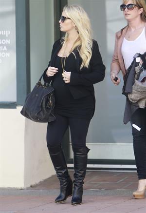 Jessica Simpson - Spotted in Los Angeles on February 21, 2013