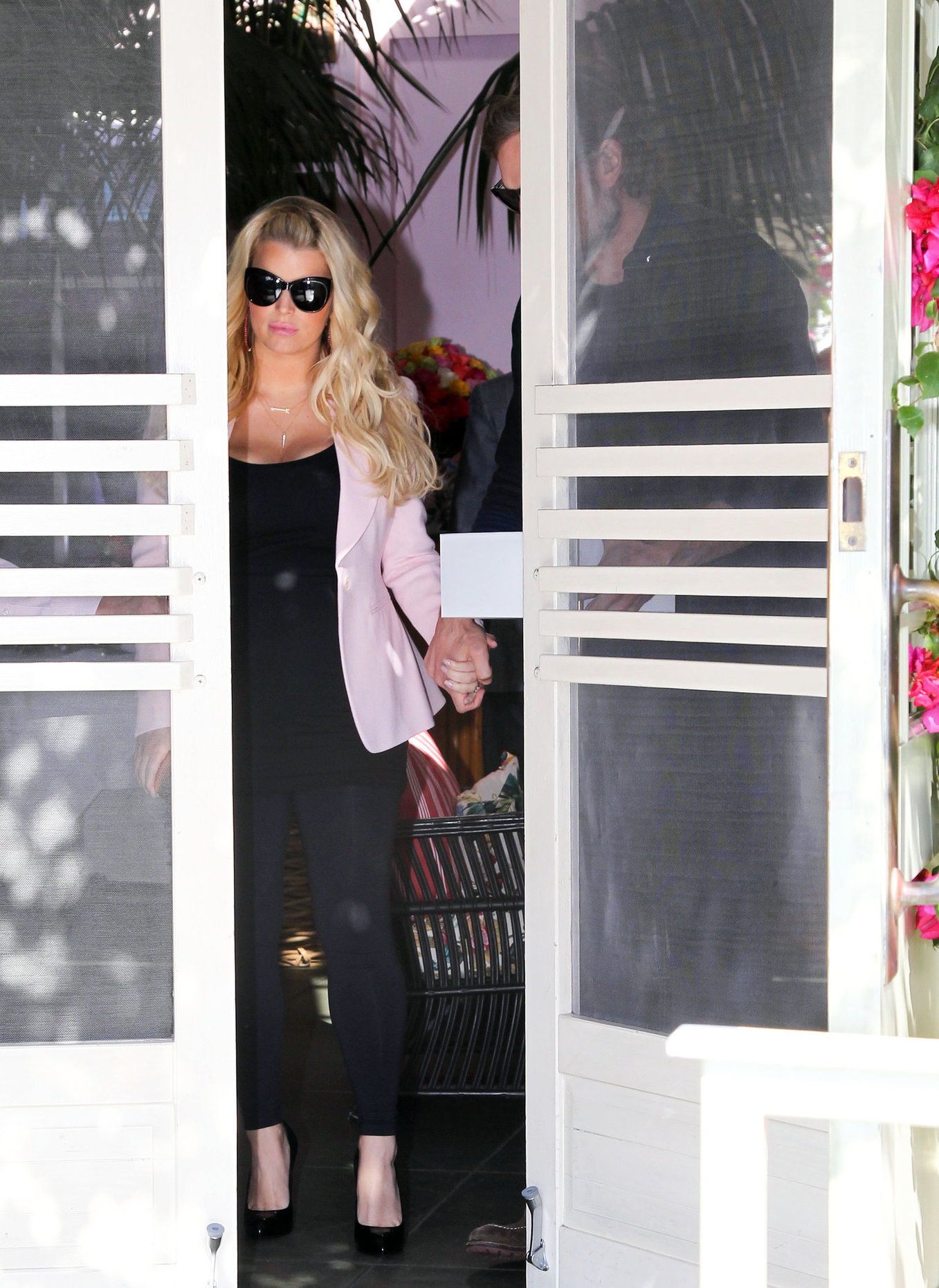 Jessica Simpson at The Ivy in Beverly Hills 2/14/13 