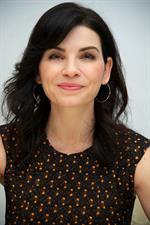 Julianna Margulies  The Good Wife  Press Conference (Sep 24, 2012) 