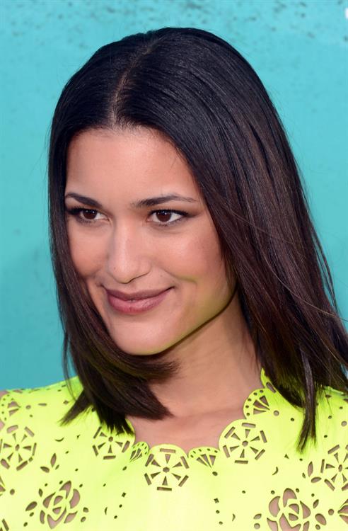 Julia Jones - MTV Movie Awards at Universal Studios, Arrivals - June 3, 2012