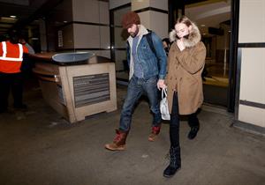 Kate Bosworth Arrives at Los Angeles International Airport (04.02.2013) 
