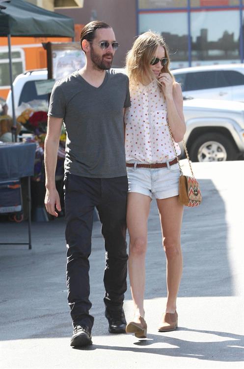 Kate Bosworth Pictures Kate Bosworth out shopping in Los Angeles October 3, 2012