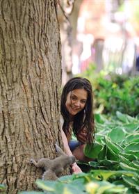 Katie Holmes Films  Mania Days  in Washington Square Park (May 21, 2013) 