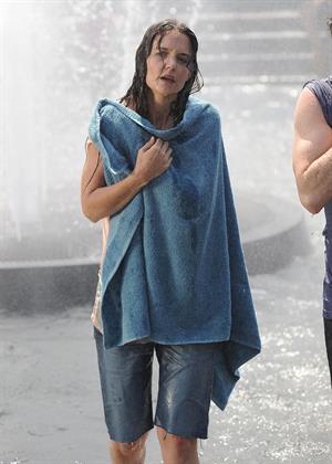 Katie Holmes Pictures Katie Holmes Films  Mania Days  in Washington Square Park (May 21, 2013)