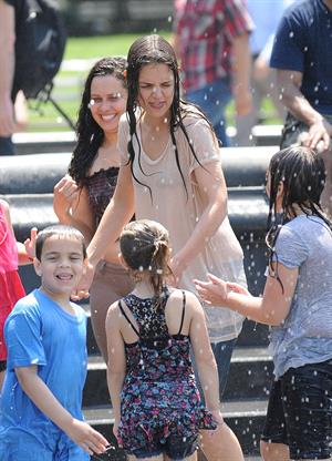 Katie Holmes Pictures Katie Holmes Films  Mania Days  in Washington Square Park (May 21, 2013)