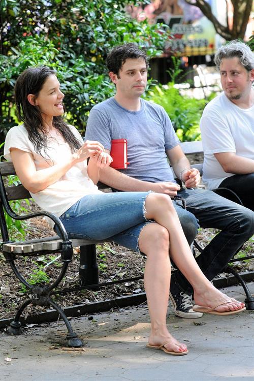 Katie Holmes Films "Mania Days" in Washington Square Park (May 21...
