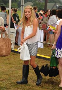 Kelly Ripa - OCRF's 15th annual Super Saturday -- Water Mill, Jul. 28, 2012