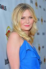 Kirsten Dunst - Los Angeles Premiere of Bachelorette Aug 23, 2012