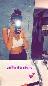 Madison Beer taking a selfie