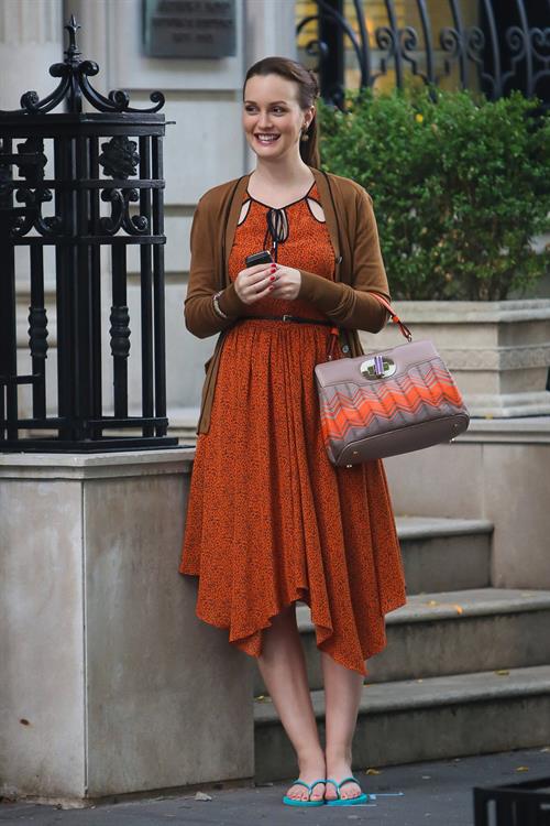 Leighton Meester - On the set of Gossip Girl in New York - August 17, 2012