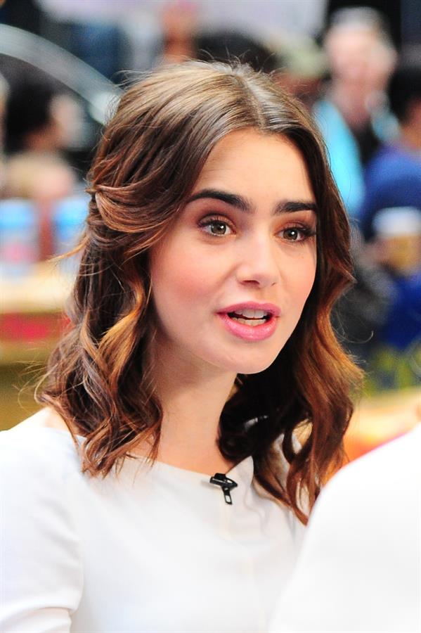 Lily Collins Outside 'Good Morning America' studio - New York, Aug. 7, 2013 